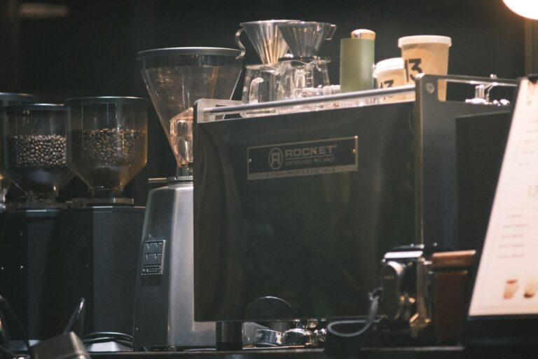 Espressomaskin mot kaffetrakter, hva passer deg best